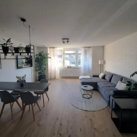 Modernes Apartament *