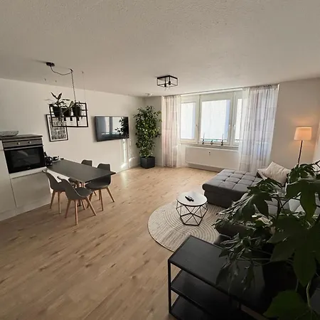 Modernes Apartament *